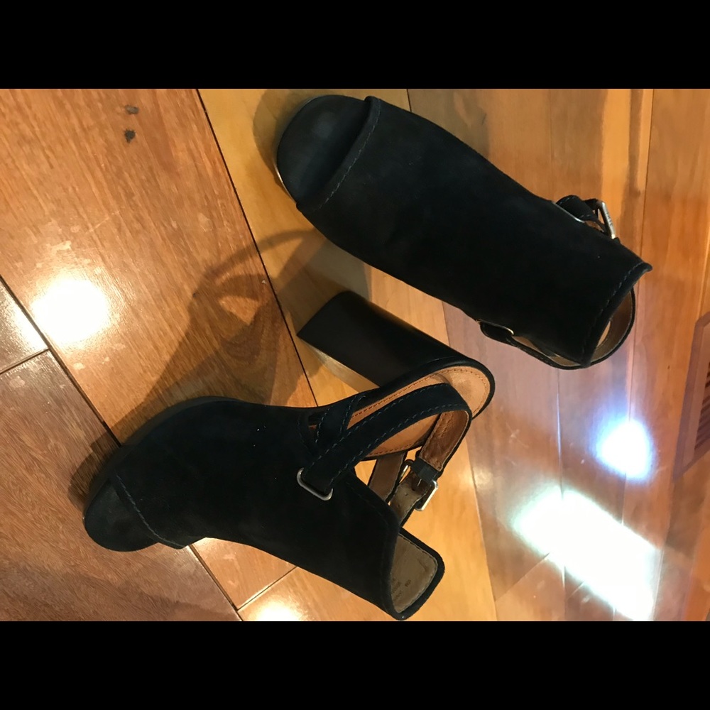 Frye Karissa Shield Sling Black suede NWB